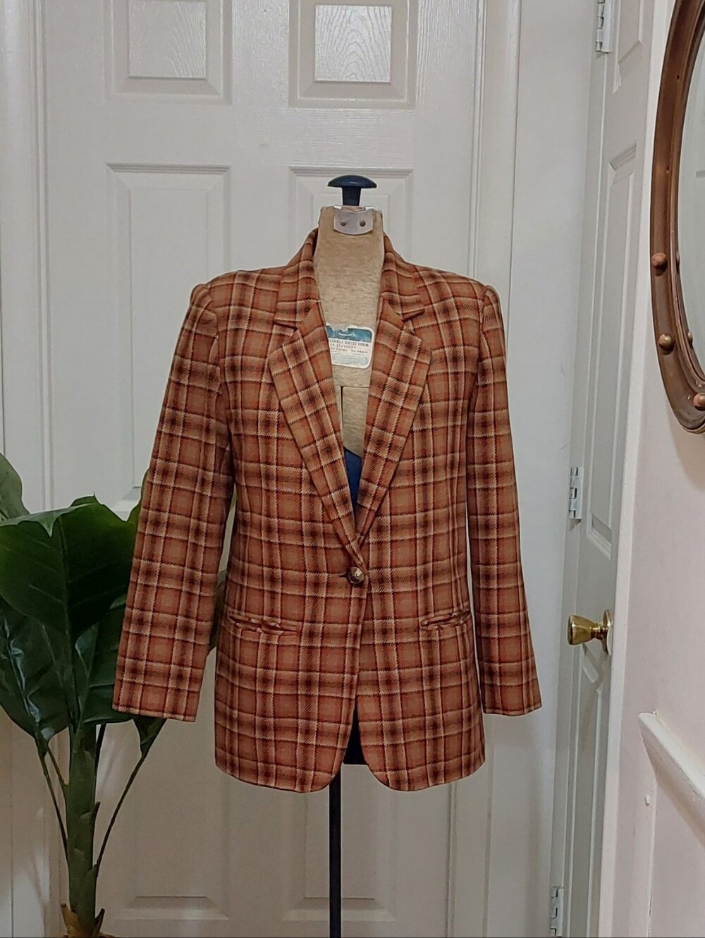 Vintage Sag Harbor Classic Brown Plaid Blazer - Single Button Size 8